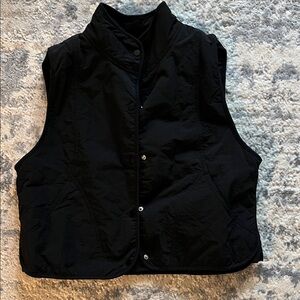 Le Lis Black Vest